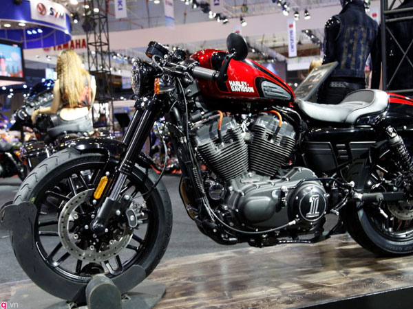 Harley-Davidson Roadster Cafe Racer giá gần 600 triệu đồng tại VN