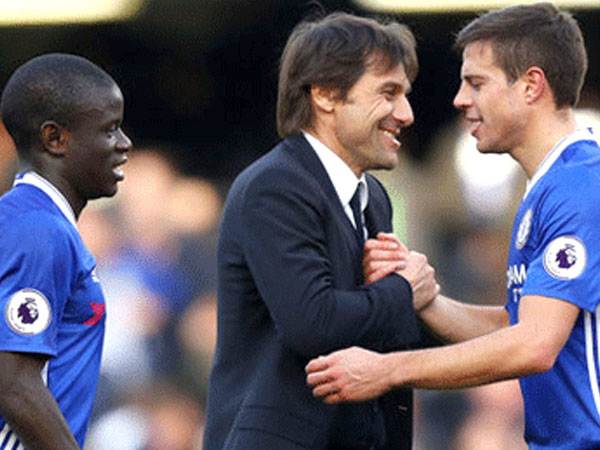 Nếu Chelsea mất phanh, ai có quyền "trảm" Conte?