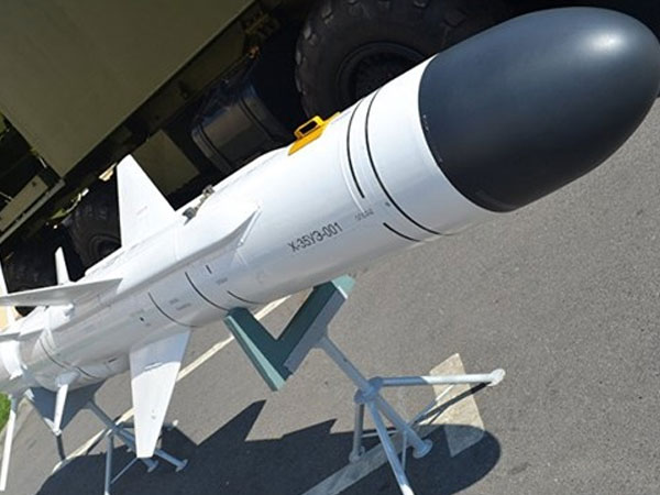 Nga trang bị tên lửa chống hạm Kh-35UE cho tiêm kích PAK-FA