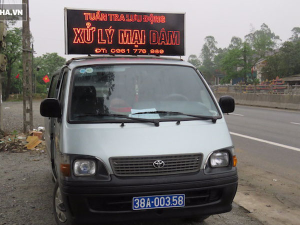 Thu hồi biển xanh giả công an sử dụng đi xử lý mại dâm