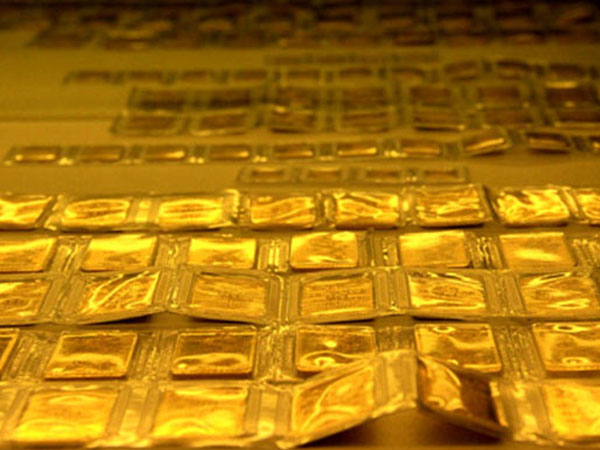 Giá vàng hôm nay 17/5: Tăng liên tiếp khi USD suy yếu