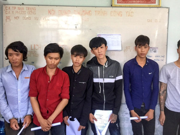 Huy động hơn 20 người đi "huyết chiến" sau lời thách của đối thủ