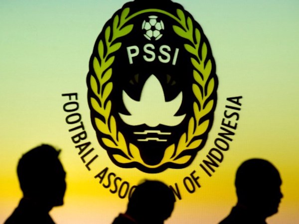 Liga Indonesia mới đá 1 tháng, 18 trọng tài đã bị trảm