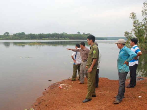 Truy tặng bằng khen cho học sinh lớp 2 quên mình cứu bạn