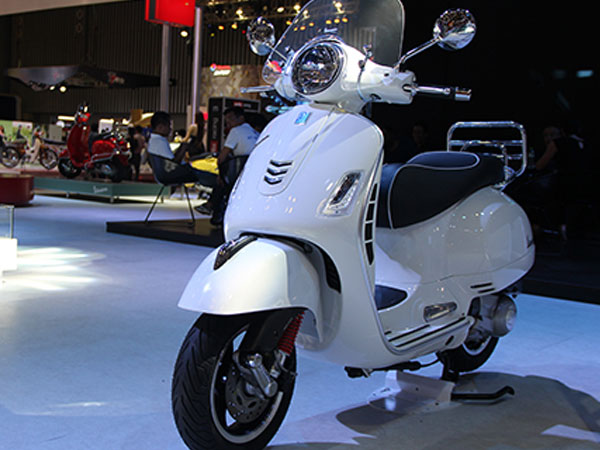 Vespa GTS 300 Super - đối thủ mới của Honda SH300i tại Việt Nam