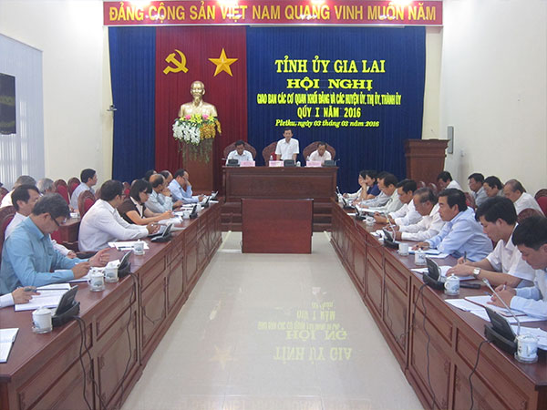 Cách hết các chức vụ Đảng của Cục trưởng Thống kê Gia Lai
