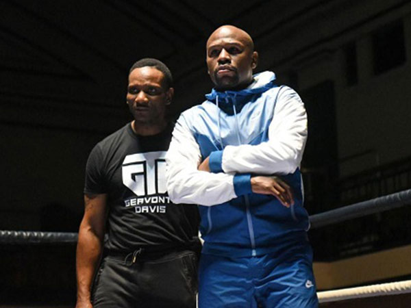 Mayweather đòi 300 triệu đôla tiền thưởng để đấu McGregor
