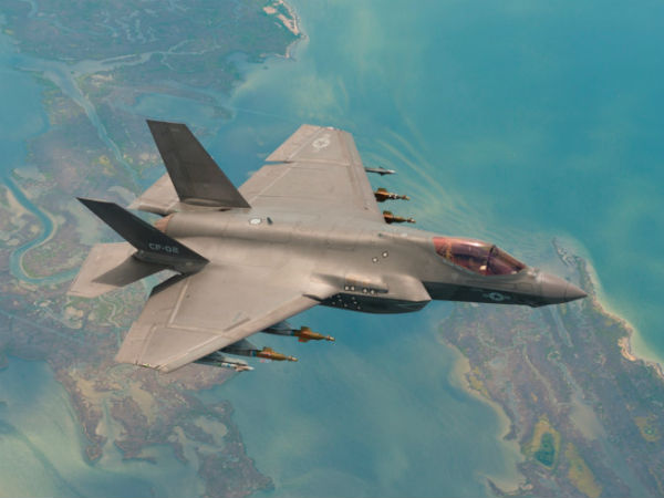 Phi công F-35 giải thích lý do Nga, Trung khó bắn hạ máy bay