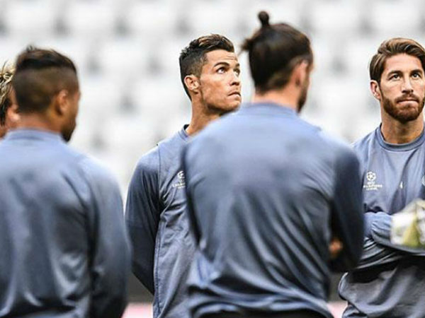 Real Madrid sắp vô địch La Liga: Zidane vẫn “trảm” 6 SAO
