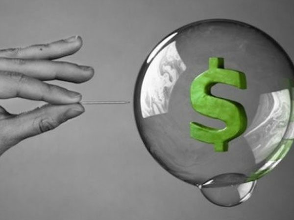 Tăng trưởng tín dụng lên đỉnh 8 năm, lo ngại xuất hiện rủi ro bong bóng tín dụng?