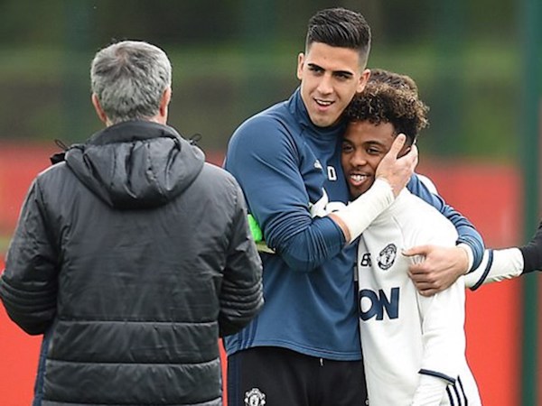 Mourinho gọi 10 sao trẻ MU đá trận cuối, FA sẽ phạt?
