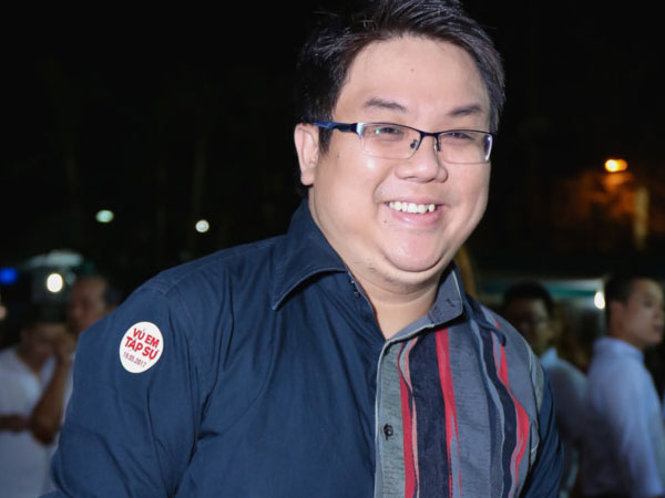 Gia Bảo: "Tôi chưa thể quan hệ bình thường với vợ mới của ba"