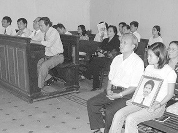 Từ kẻ sát nhân giả điên đến bản án tử hình