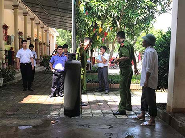 Bình gas nhà bếp rò rỉ, hơn 200 học sinh mầm non sơ tán