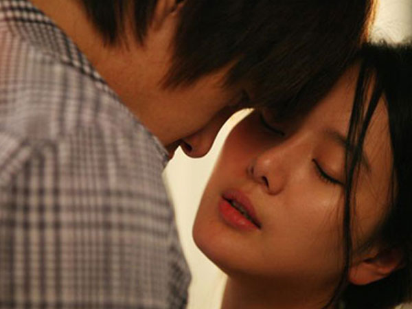 Gặp lại người cũ, thử tình một đêm, tôi càng thấy yêu chồng mình tha thiết hơn