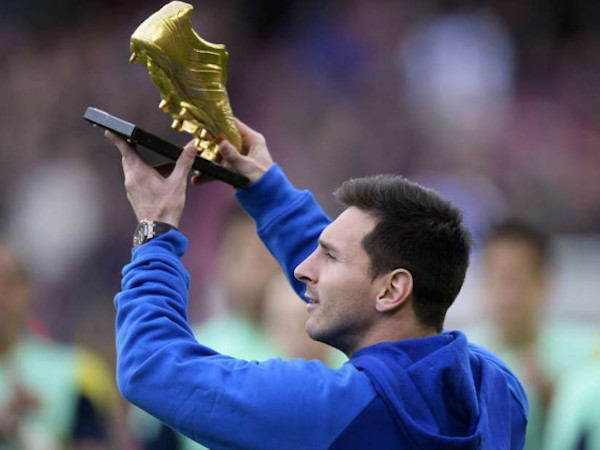 Messi được an ủi với Chiếc giày vàng, san bằng kỷ lục của Ronaldo