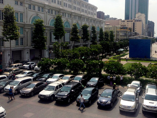 Ô tô công dôi dư hơn 2.300 chiếc, nhiều nơi vẫn tích cực mua sắm