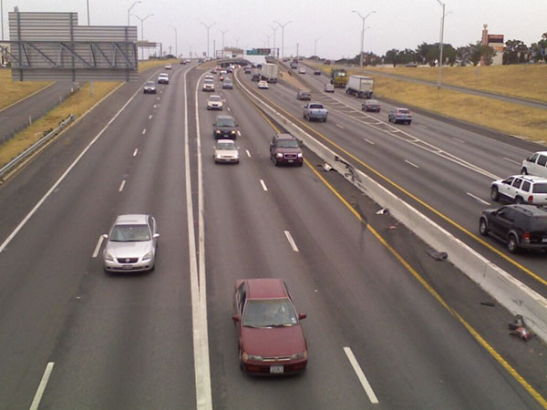Ôtô chạy lùi có thể đạt tốc độ tối đa bao nhiêu km/h?