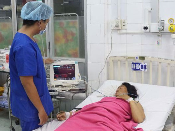 Cần Thơ: Bà mẹ mang thai lần 4, bị nhau bong non nặng được cứu sống