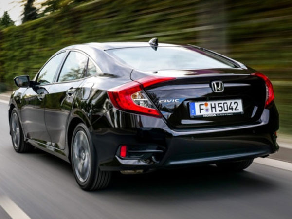 Honda Civic 2017 sedan ra mắt thị trường châu Âu