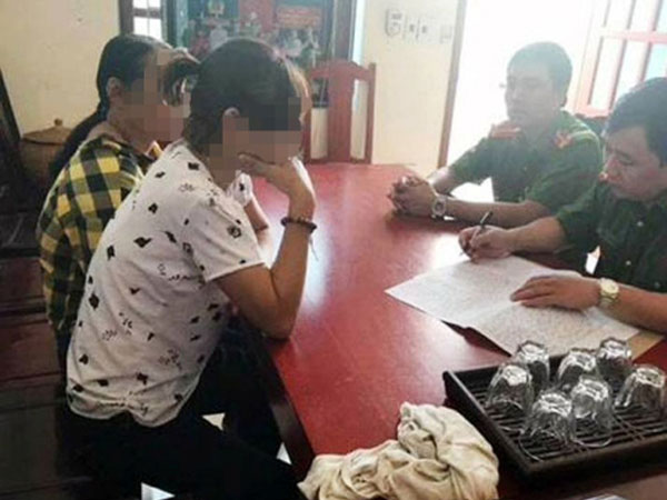 Nữ sinh lớp 9 bị dụ dỗ, ép vào động mại dâm