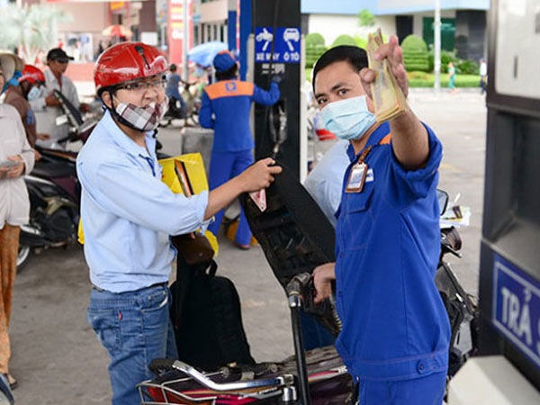 Tăng thuế xăng lên 8.000đ: Bộ chưa trình, Hiệp hội đã đề xuất với Chính phủ?