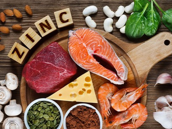 Trẻ con dễ lùn và kém thông minh nếu thiếu kẽm