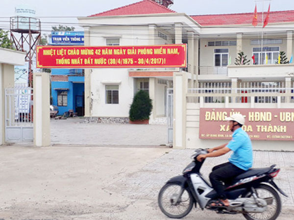 Vợ phó bí thư xã được dời hộ khẩu để cấp sổ cận nghèo