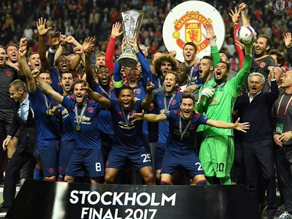 Ajax 0-2 Man United: Pogba tỏa sáng, Man United giành Cúp, Mourinho đi vào lịch sử