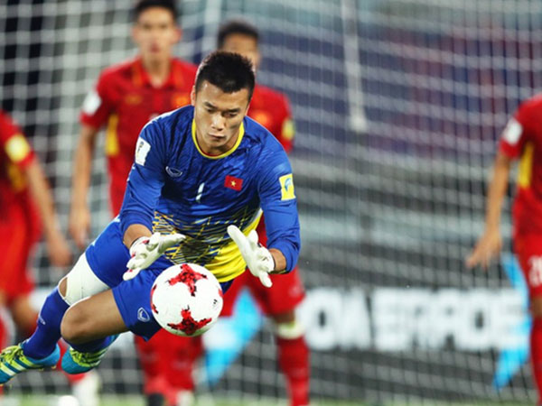 Góc Lê Thụy Hải: "Biết chơi thì U20 Việt Nam không thua đậm Pháp được!"