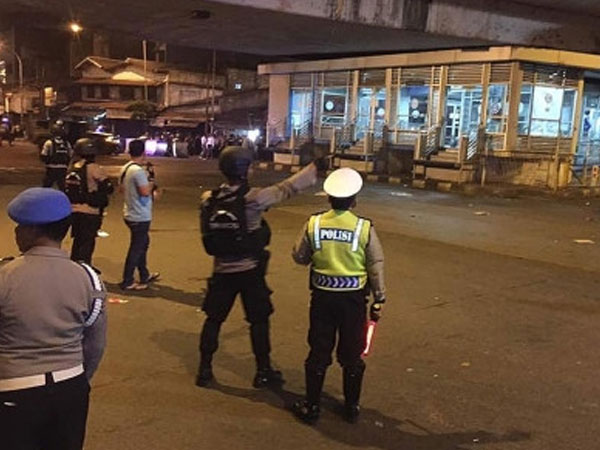Nhân chứng bàng hoàng về vụ đánh bom kép gây rúng động Indonesia