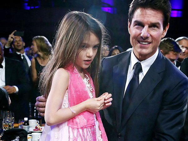 Tom Cruise lần đầu nhắc đến con gái Suri sau nhiều năm xa cách