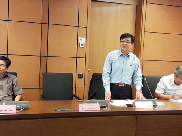 Ưu tư chuyện lương con trai Thường trực Ban Bí thư cao hơn cả Bộ Chính trị