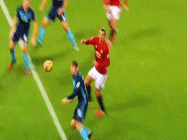 Những pha xử lý ấn tượng của cầu thủ MU ở Europa League