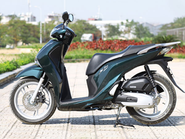 Tăng phí trước bạ với Honda SH và Air Blade