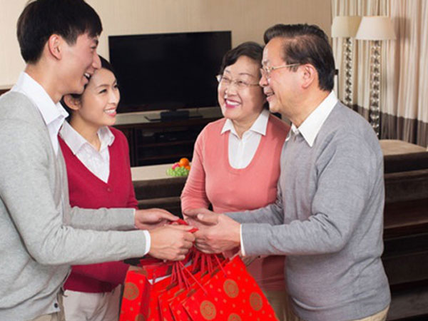 Tôi có nên báo hiếu khi cha mẹ là người tồi tệ