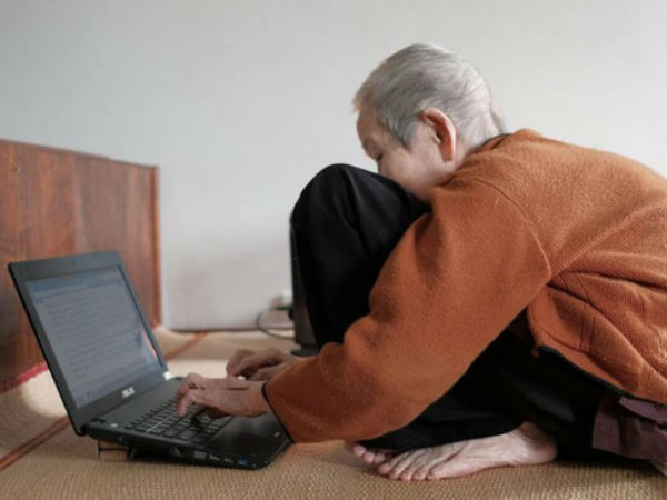 Bà cụ "sành Internet nhất Việt Nam" lên báo nước ngoài