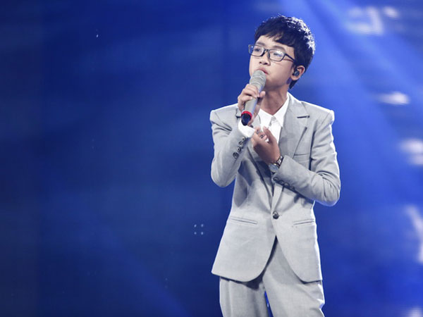 Xuất hiện "Hoàng tử Bolero" gây sốt "Vietnam Idol Kids"