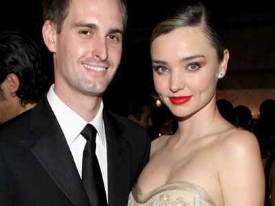 Miranda Kerr làm đám cưới với tỷ phú 9X tại nhà riêng