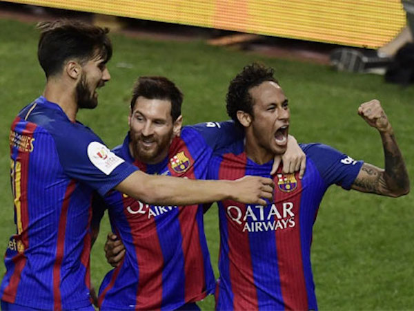 Neymar san bằng kỳ tích tồn tại hơn nửa thế kỷ của huyền thoại Real