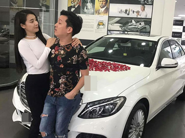 Trường Giang tặng Nhã Phương xế hộp 1,6 tỷ đồng