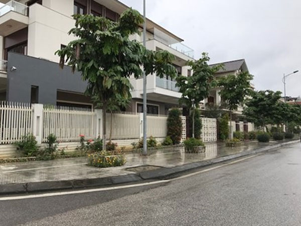 Cận cảnh khu biệt thự triệu đô của quan chức Lào Cai