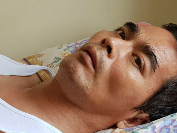 Diễn viên Nguyễn Hoàng vẫn còn yếu sau cơn nguy kịch