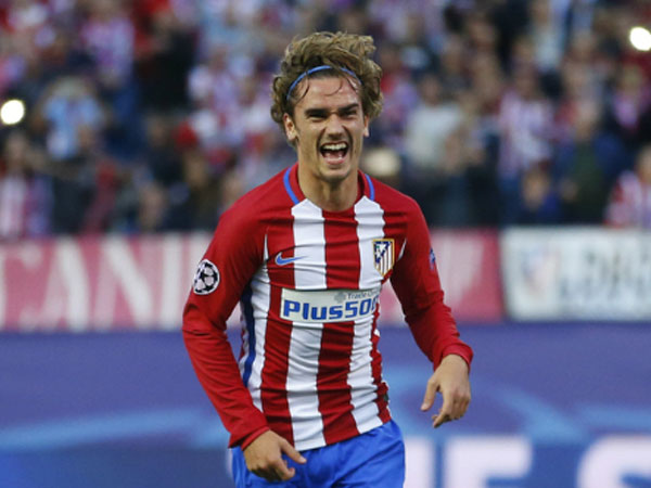 Griezmann bị đồng đội dèm pha khi nhắc đến Man Utd