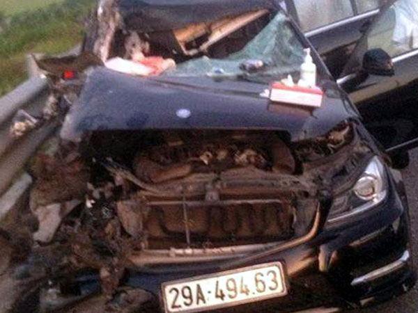 Tai nạn trên cao tốc Hà Nội - Hải Phòng: 4 người trên xe Mercedes đều tử vong