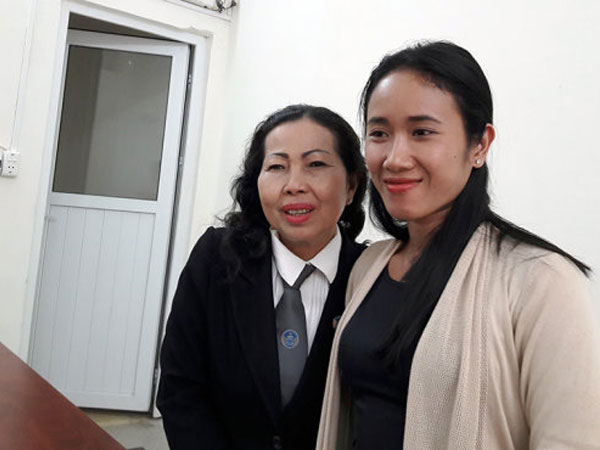Công nhận bản án của Pháp trả con cho người mẹ Việt