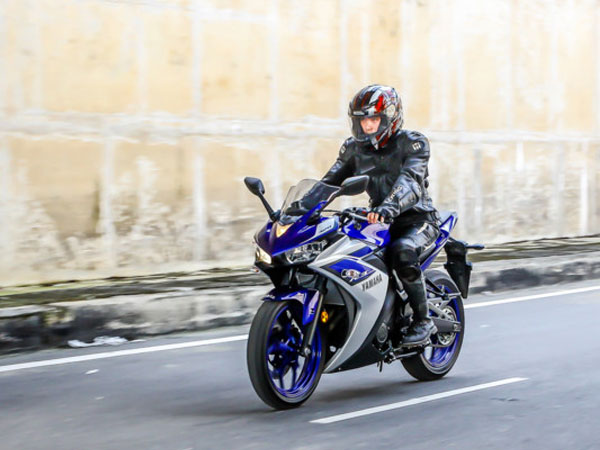 Yamaha YZF-R3 giảm giá hơn chục triệu tại Việt Nam
