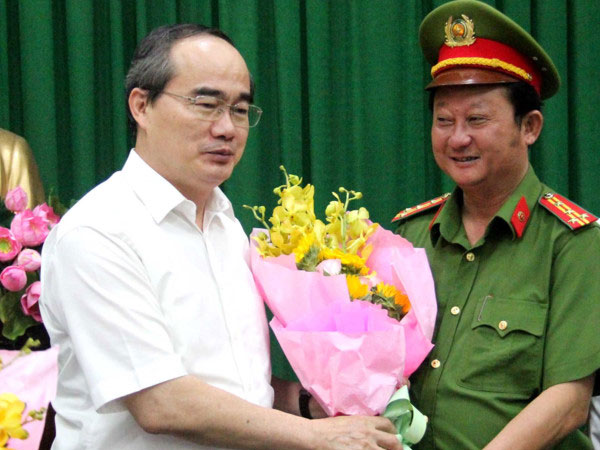 Thưởng nóng ban chuyên án phá "tập đoàn" ma túy tại Sài Gòn