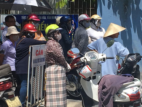 Dân Đà Nẵng "thấm đòn" với nhiệt độ ngoài trời hơn 45 độ C