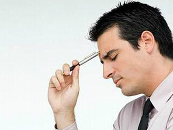 Vợ nhiều lần nói sẽ đi ngủ với tình cũ để thỏa mãn